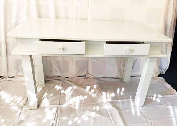 Mesa Com Duas Gavetas 138x74cm